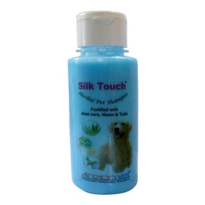 Areionvet Silk Touch Herbal Pet Shampoo Strawberry Fragrance 500 ml